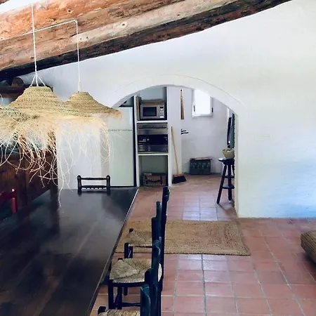 La Era Living House *